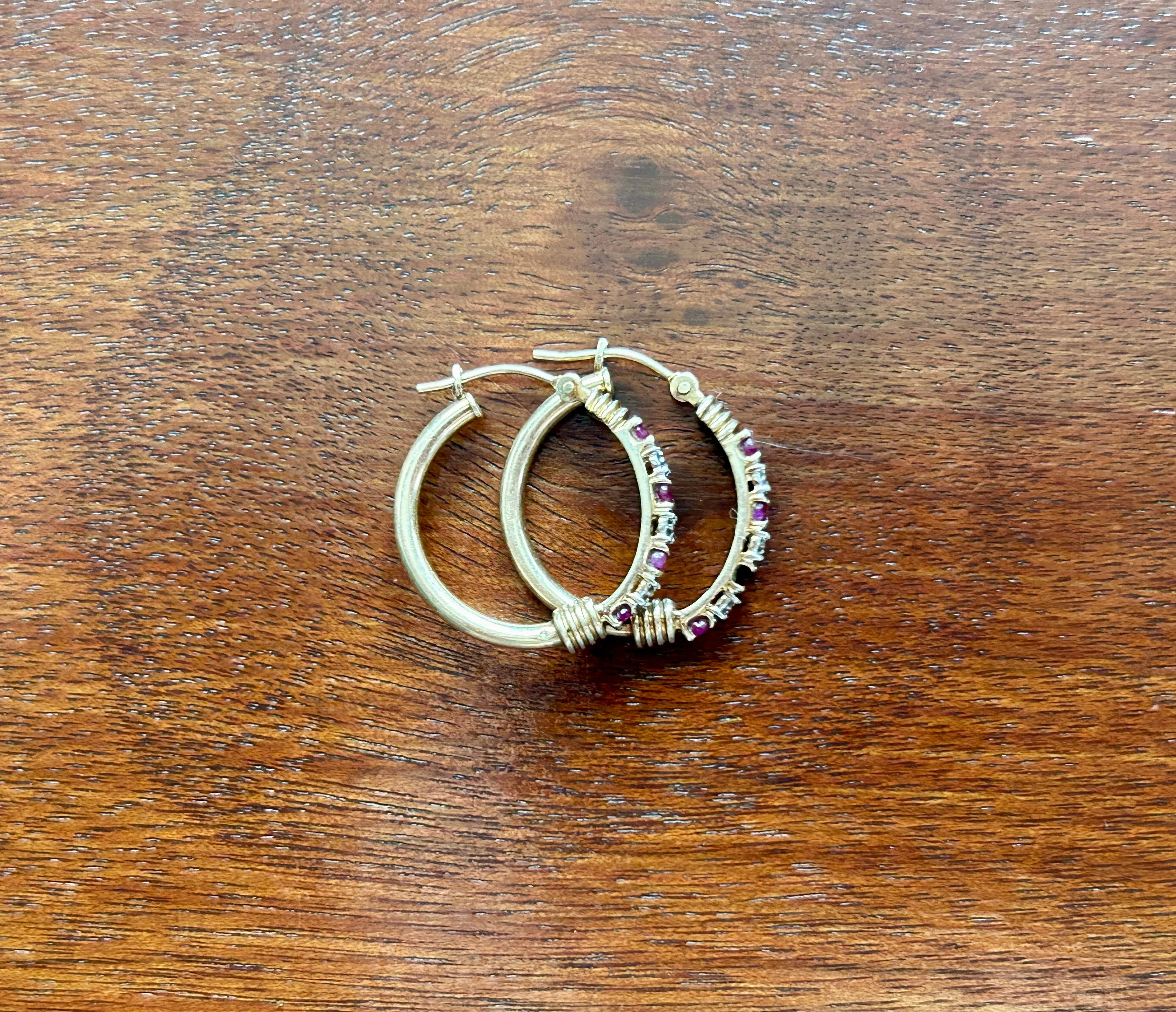 10k Yellow Gold Diamond Ruby Hoop Earrings MISSING STONE