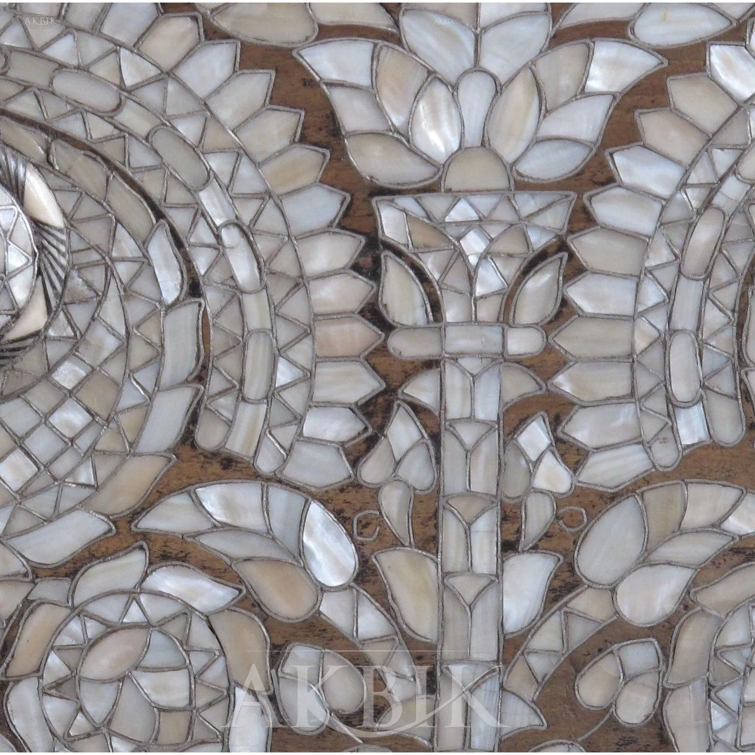 Antique Levantine Bridal Syrian Chest: Grandeur and Elegance