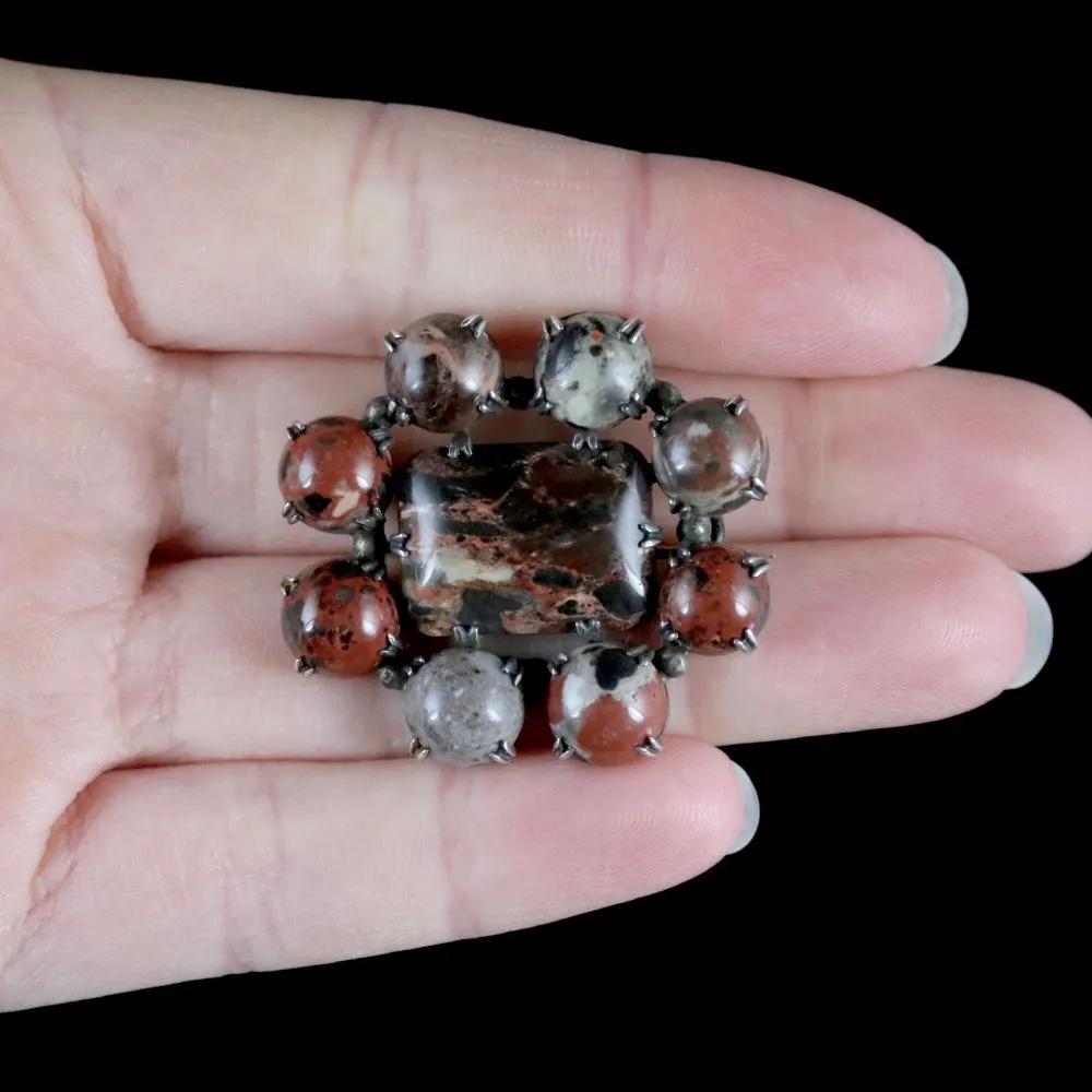 Antique Victorian Scottish Brooch Silver Natural Agate Circa 1860