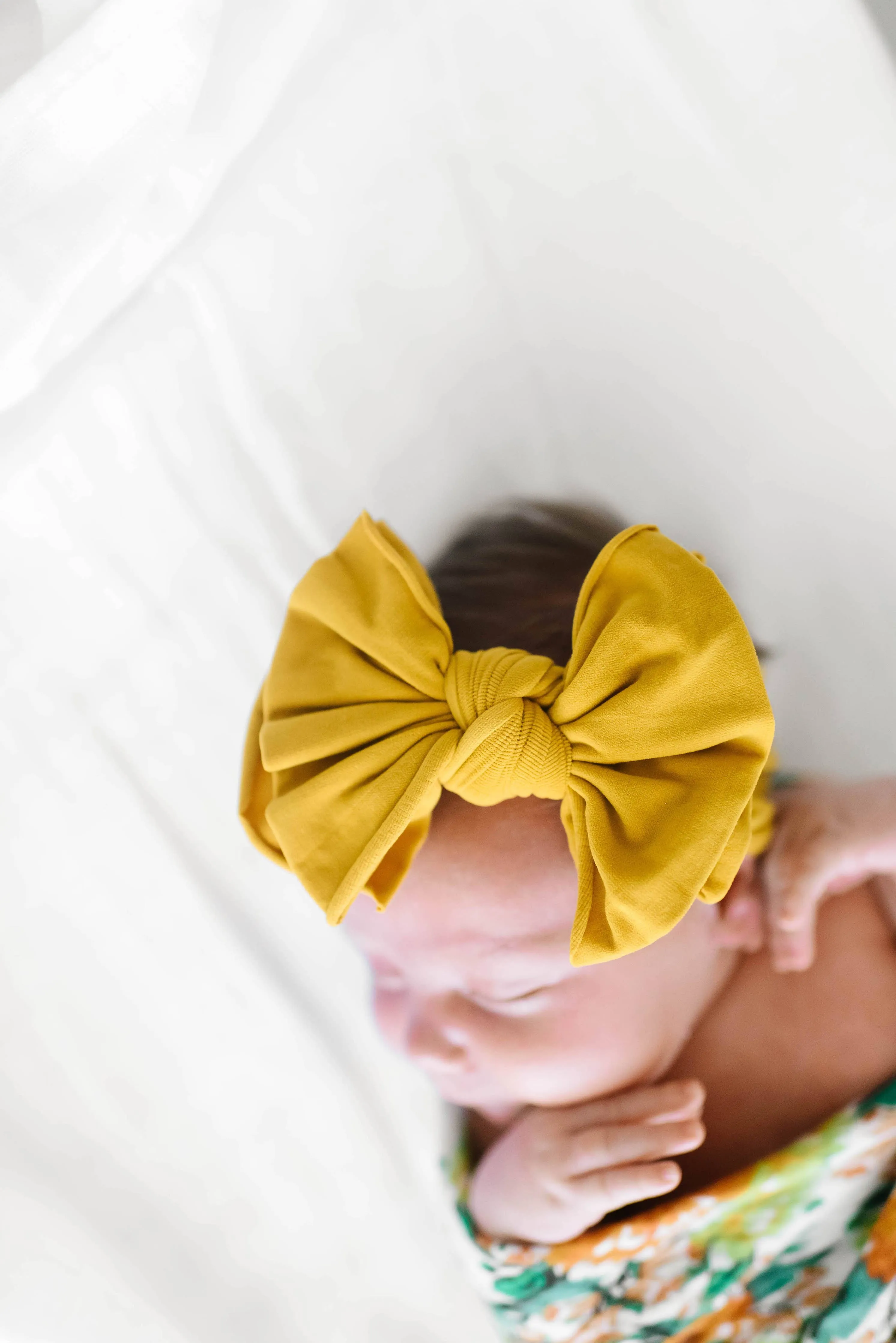 BBB FAB-BOW-LOUS® Knot Headband in Medallion