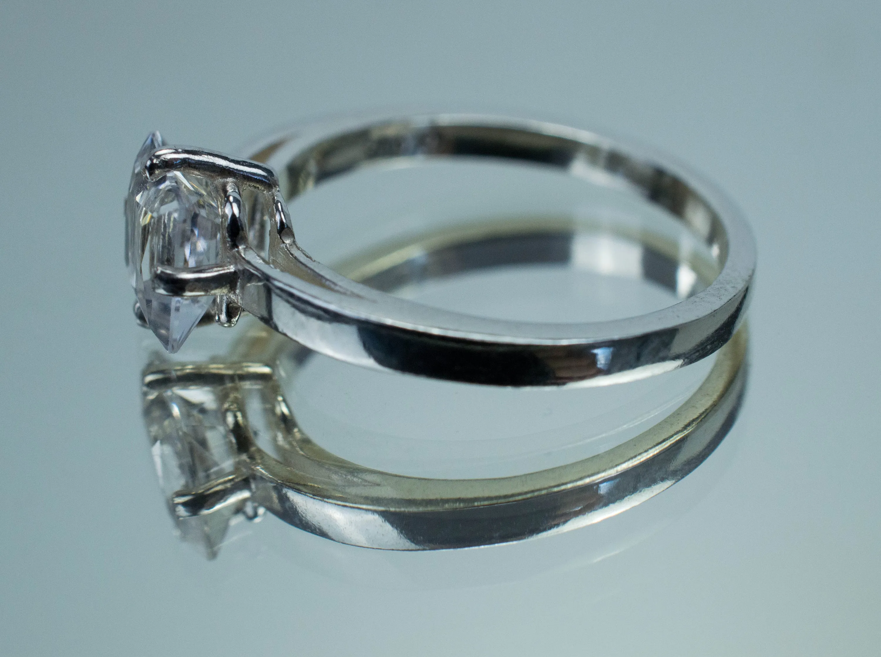 Danburite Ring; Genuine Untreated Mexico Danburite; 1.145cts