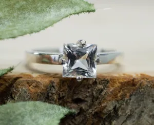 Danburite Ring; Genuine Untreated Mexico Danburite; 1.145cts