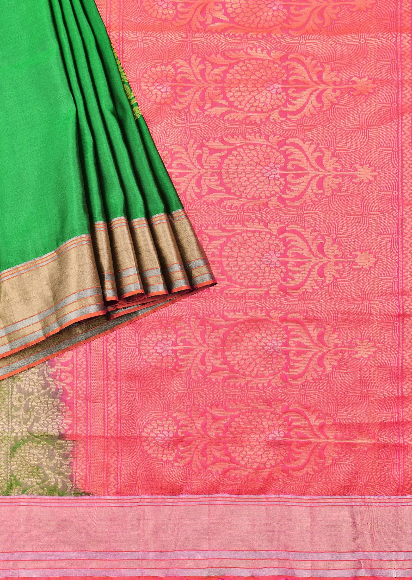 Green Silk Saree With Contrast Weave Pallu And Unstitched Blouse Piece