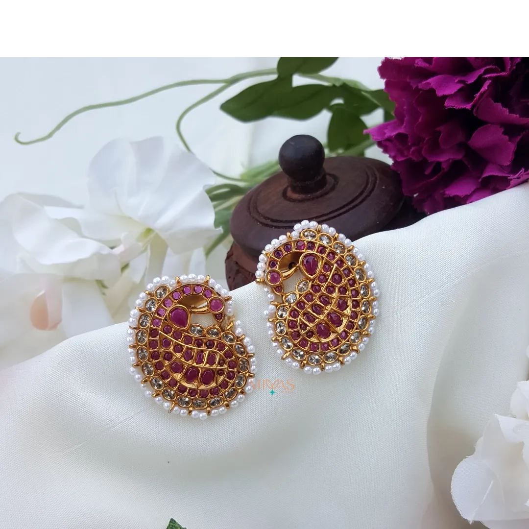 Mesmerizing Kemp Stone Earring - Ruby