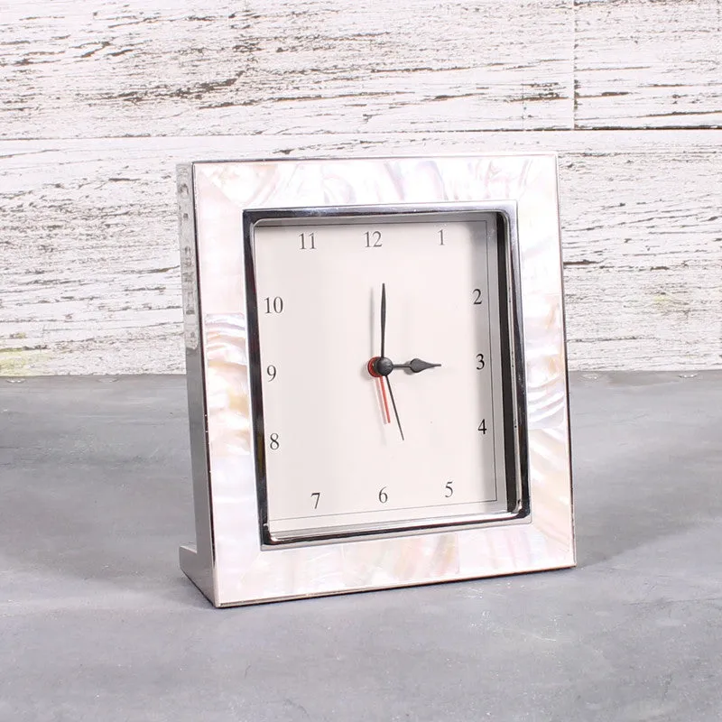 Nacre Clock
