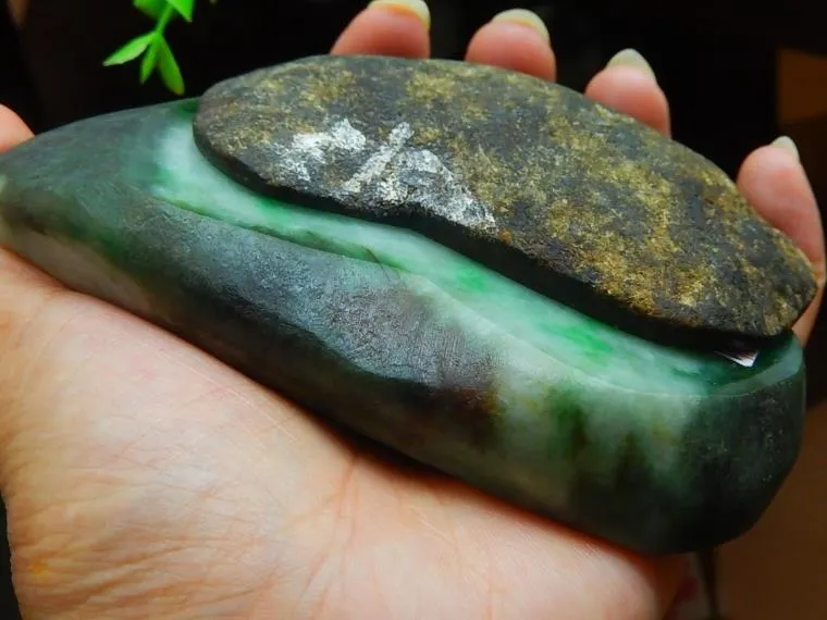 Natural Jade Jadeite Raw (392g, 121X79X19mm) & (149g, 72X43X30mm)