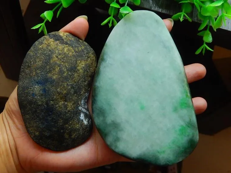 Natural Jade Jadeite Raw (392g, 121X79X19mm) & (149g, 72X43X30mm)