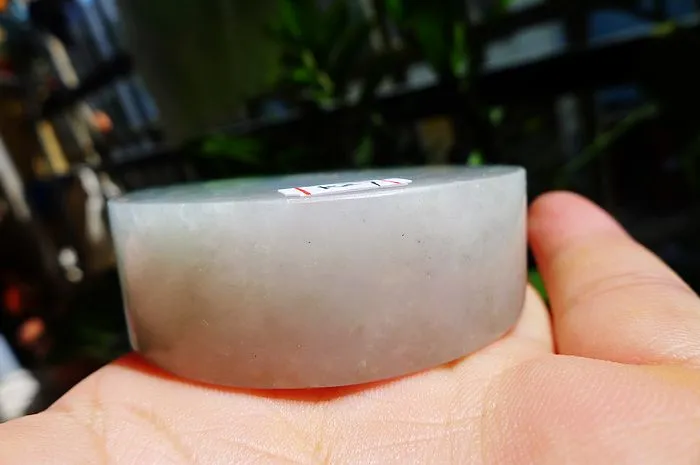 Natural Jade Rough Jadeite Raw (127g,5.3X1.8cm)