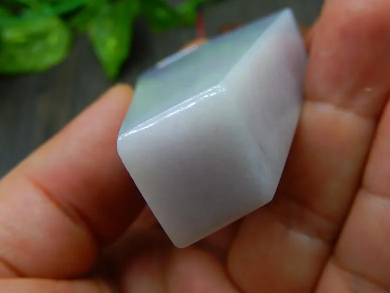 Natural Jade Rough Jadeite Raw (133g, 86X40X16.5mm)