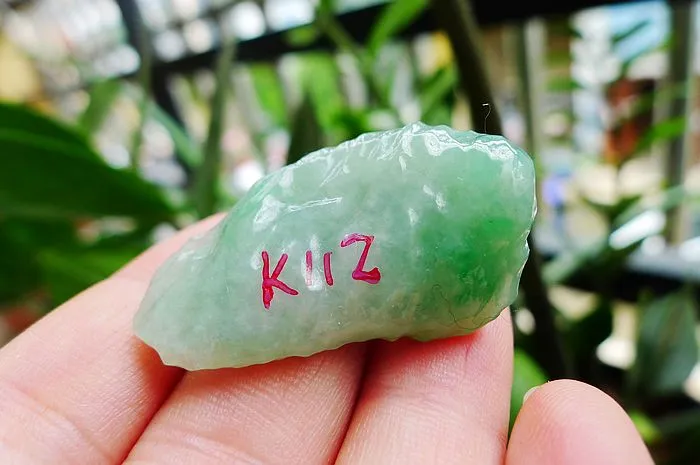 Natural Jade Rough Jadeite Raw (13g,3.8x2.3x1.05cm)