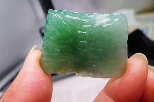 Natural Jade Rough Jadeite Raw (16g,3.9X2.8X0.75cm)