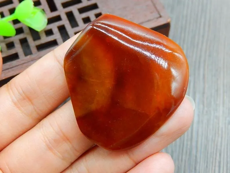 Natural Jade Rough Jadeite Raw (17g, 40X38X6mm)