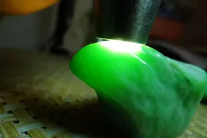 Natural Jade Rough Jadeite Raw (182g,8.3X3.5X3.3cm)