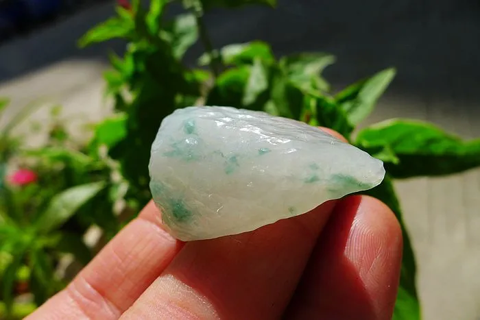 Natural Jade Rough Jadeite Raw (18g,3.4X2.5X1.3cm)
