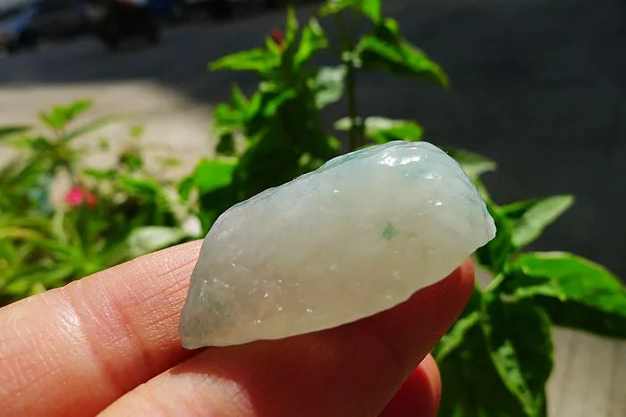 Natural Jade Rough Jadeite Raw (18g,3.4X2.5X1.3cm)