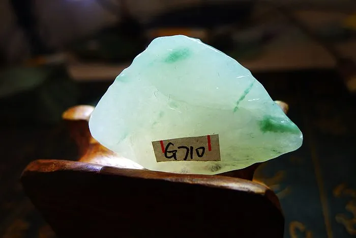 Natural Jade Rough Jadeite Raw (18g,3.4X2.5X1.3cm)