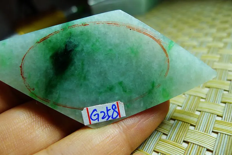 Natural Jade Rough Jadeite Raw (19.5g,7.2X3.2X0.45cm)