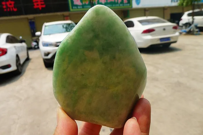 Natural Jade Rough Jadeite Raw (216g,9.1X6.8X2cm)