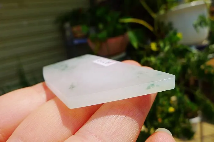 Natural Jade Rough Jadeite Raw (21g,5.7X3X0.45cm)