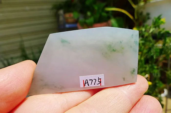 Natural Jade Rough Jadeite Raw (21g,5.7X3X0.45cm)