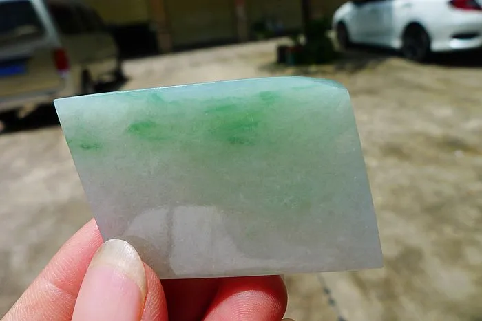 Natural Jade Rough Jadeite Raw (34g,4.8X3.2X0.7cm)