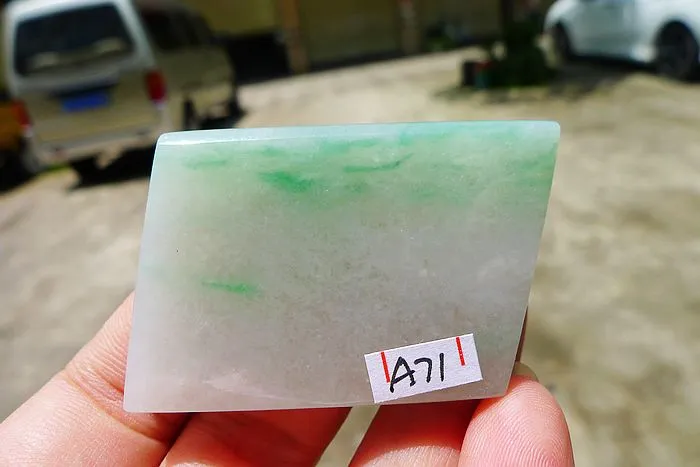 Natural Jade Rough Jadeite Raw (34g,4.8X3.2X0.7cm)