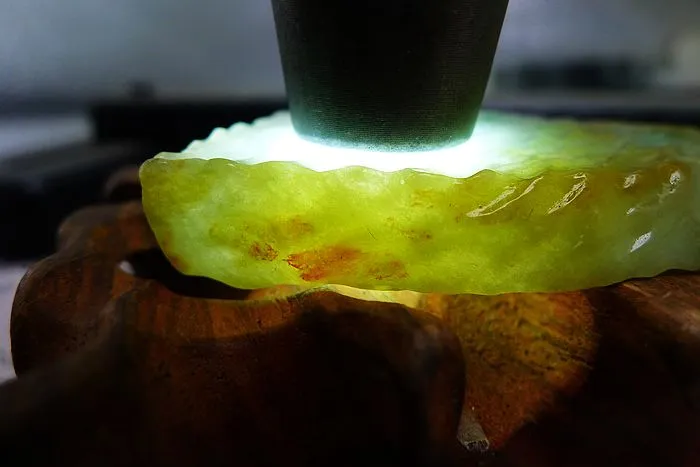 Natural Jade Rough Jadeite Raw (38g,5.9X3.1X0.9cm)
