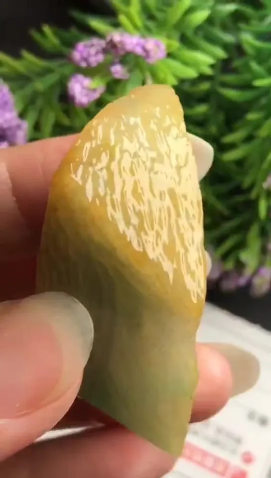 Natural Jade Rough Jadeite Raw (4.4x2.6x1.8cm)-S3197