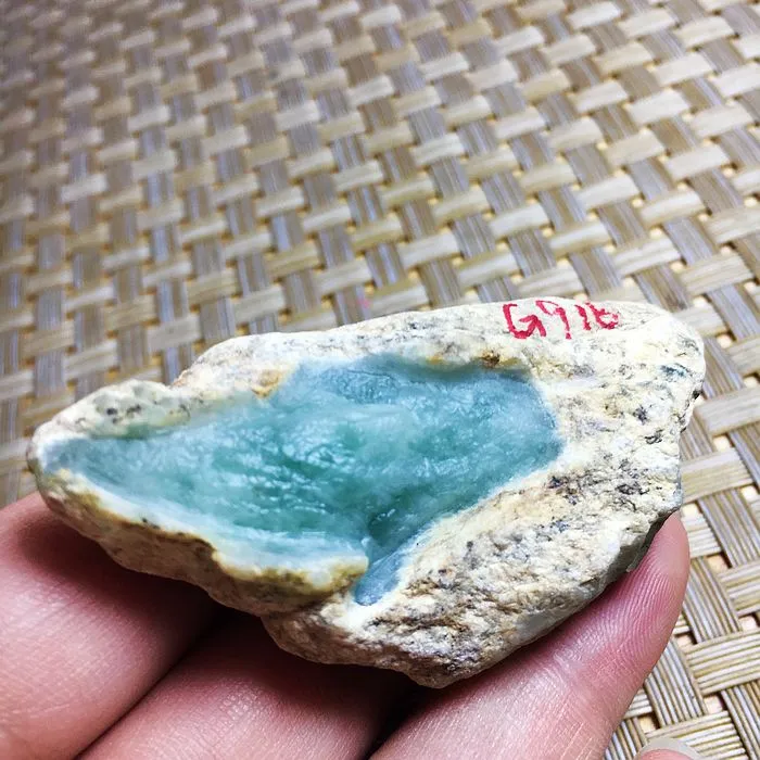 Natural Jade Rough Jadeite Raw (52g,6.1X3.1X25cm)