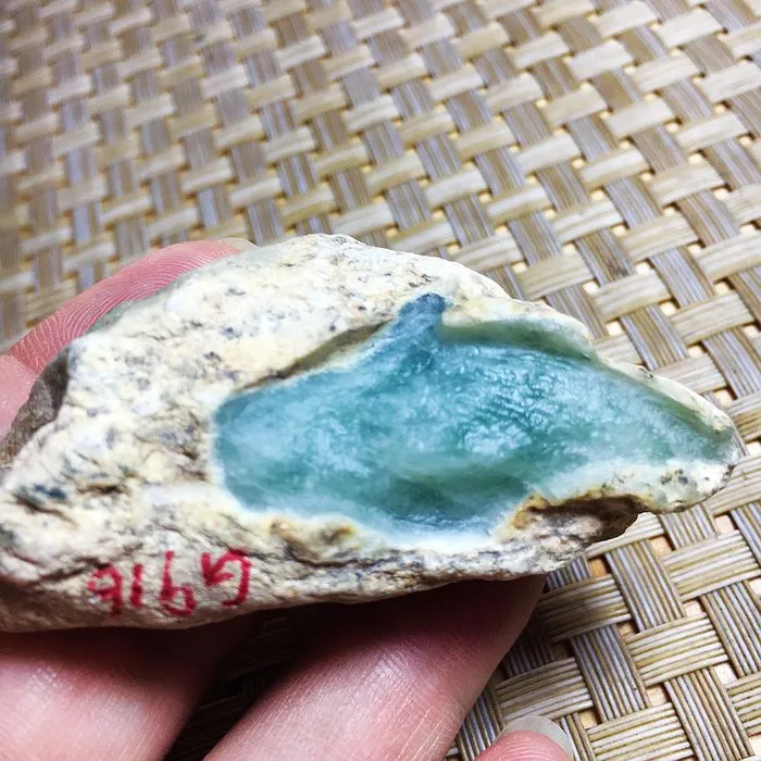Natural Jade Rough Jadeite Raw (52g,6.1X3.1X25cm)