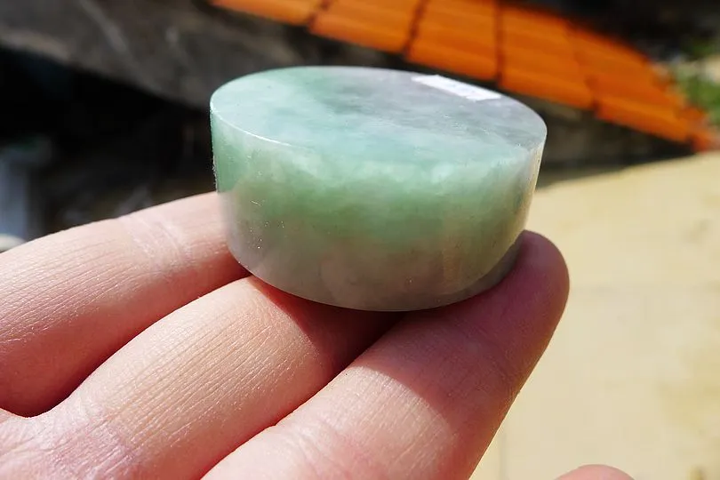 Natural Jade Rough Jadeite Raw (61g,3.8X3.8X1.6cm)