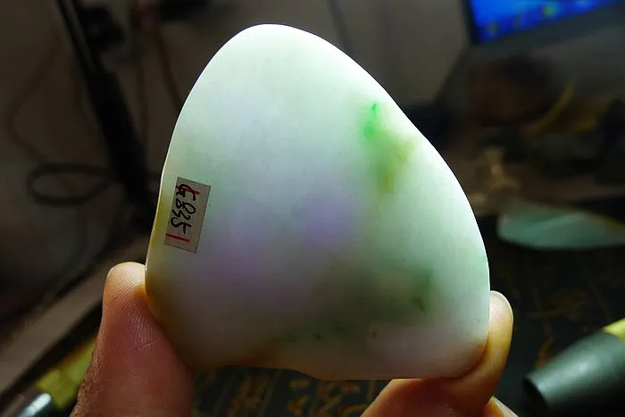 Natural Jade Rough Jadeite Raw (67g,5.9X5.9X1.25cm)