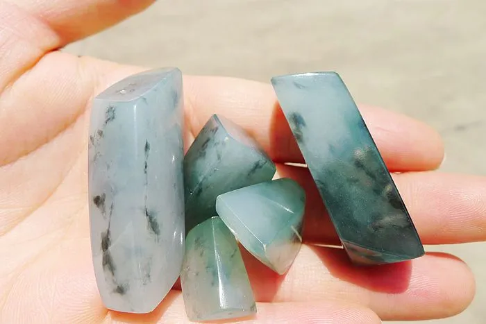 Natural Jade Rough Jadeite Raw 67g