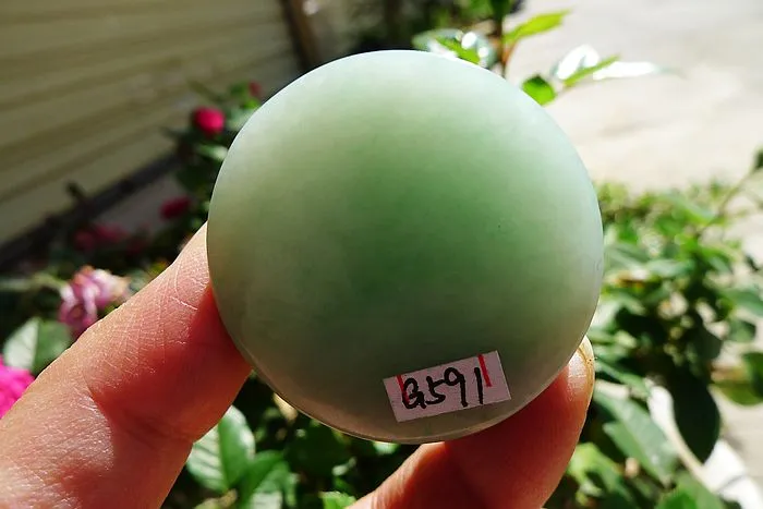Natural Jade Rough Jadeite Raw (77g,4X4X1.85cm)
