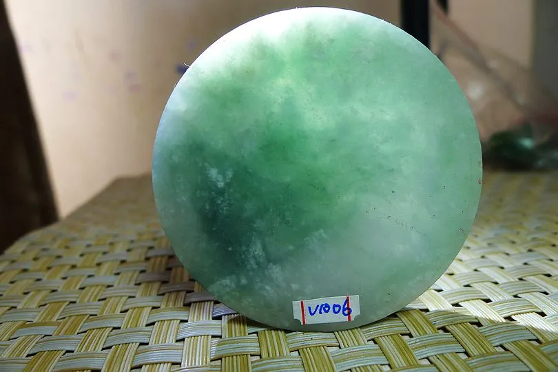 Natural Jade Rough Jadeite Raw (80g,5.75X5.75X0.9cm)
