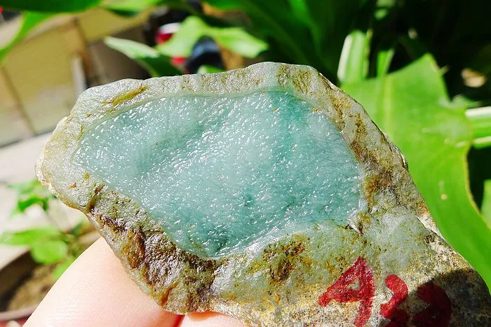 Natural Jade Rough Jadeite Raw (95g,8.8X4.6X2.2cm)