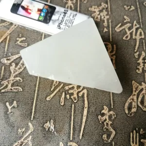 Natural Kunlun Jade Rough Nephrite Raw (102g, 4.6X4.5X1.5cm)