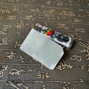 Natural Kunlun Jade Rough Nephrite Raw (102g, 7X4X1.5cm)