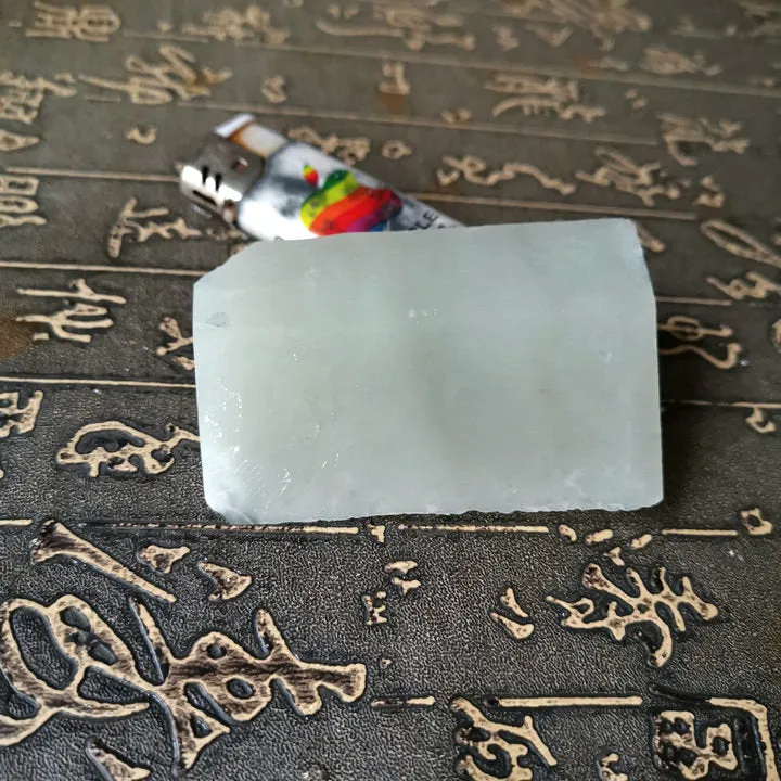 Natural Kunlun Jade Rough Nephrite Raw (102g, 7X4X1.5cm)