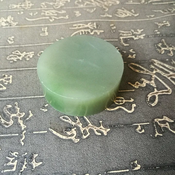 Natural Kunlun Jade Rough Nephrite Raw (141g, 5.5X5.5X2cm)