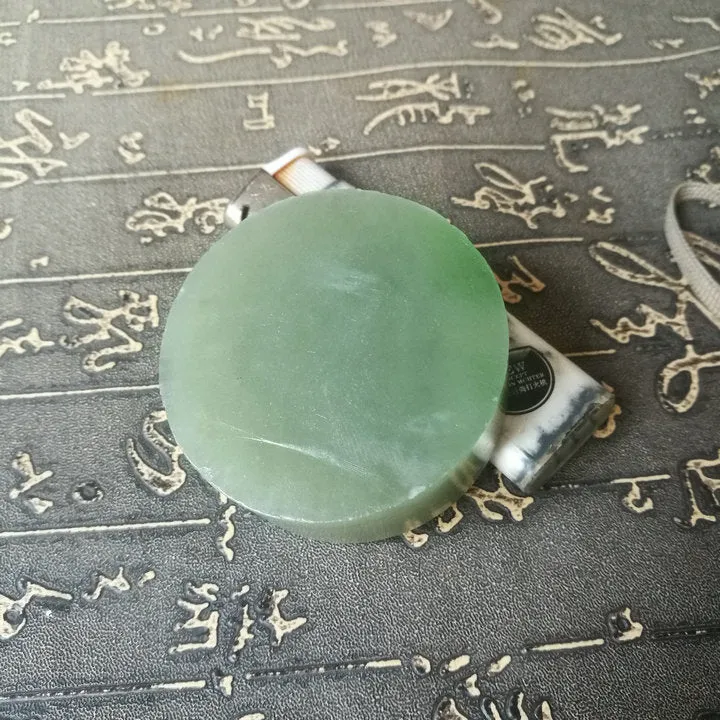 Natural Kunlun Jade Rough Nephrite Raw (141g, 5.5X5.5X2cm)