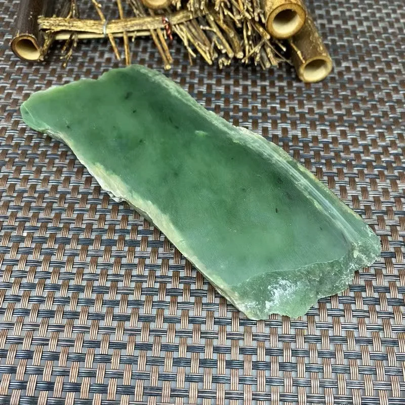 Natural Kunlun Jade Rough Nephrite Raw (168g,12.2X4.8X1.0cm)