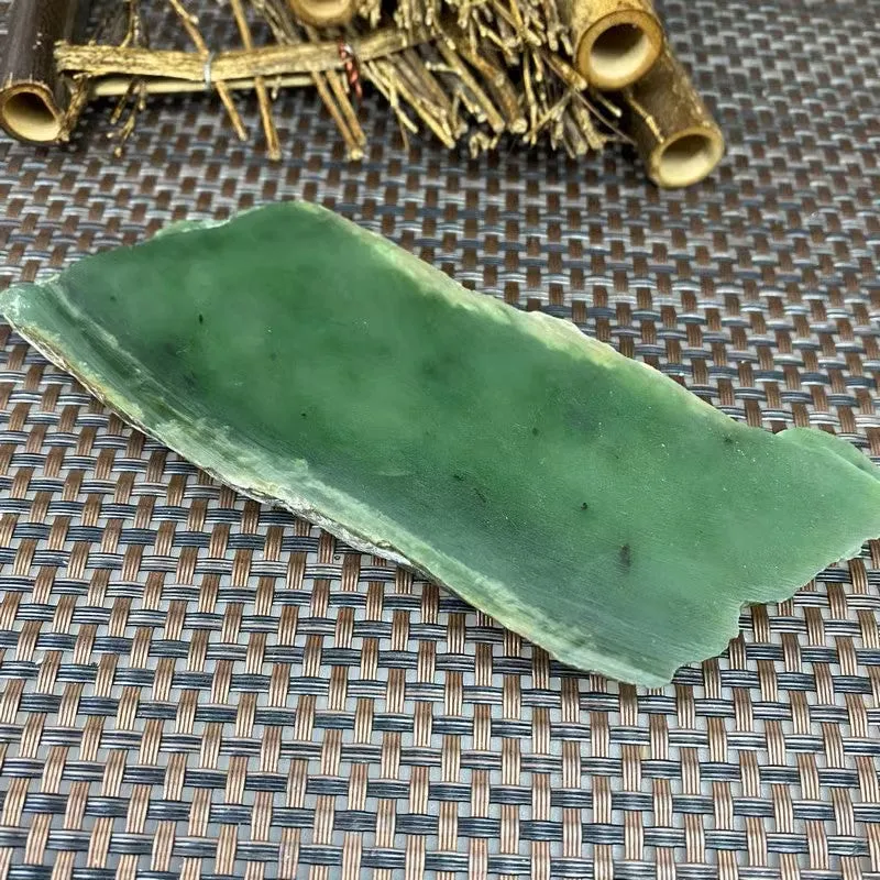 Natural Kunlun Jade Rough Nephrite Raw (168g,12.2X4.8X1.0cm)