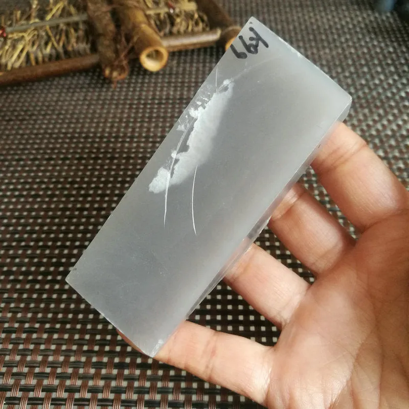 Natural Kunlun Jade Rough Nephrite Raw (181g, 9.5X3.6X2.2cm)
