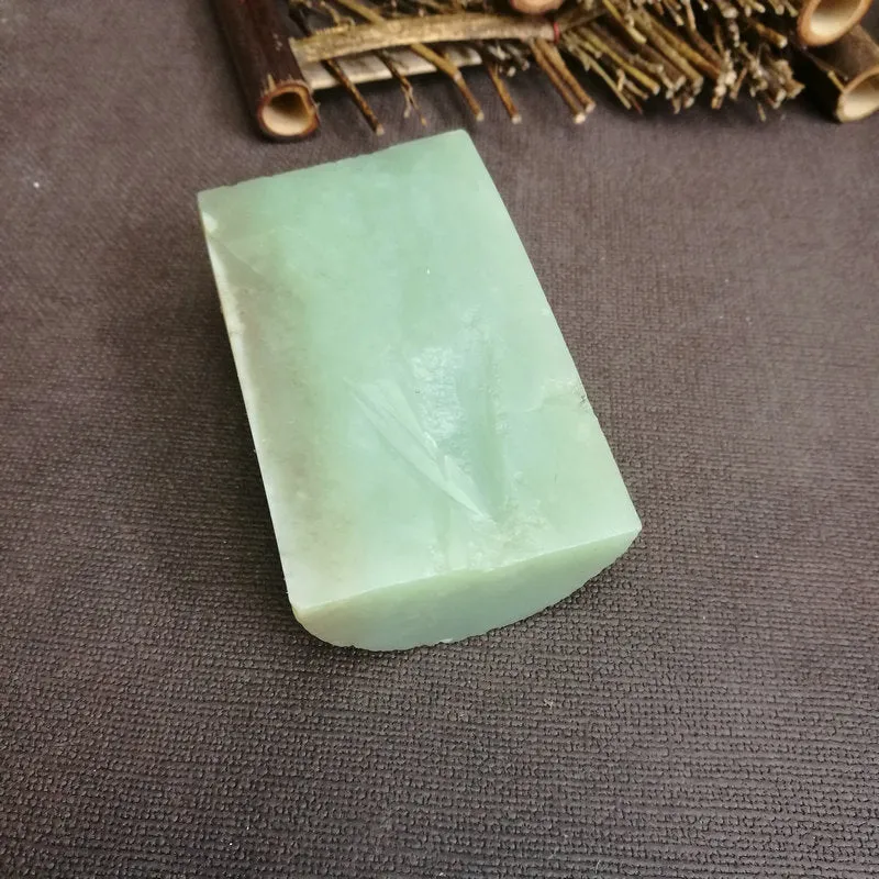 Natural Kunlun Jade Rough Nephrite Raw (230g, 7.7x4.8x3cm)