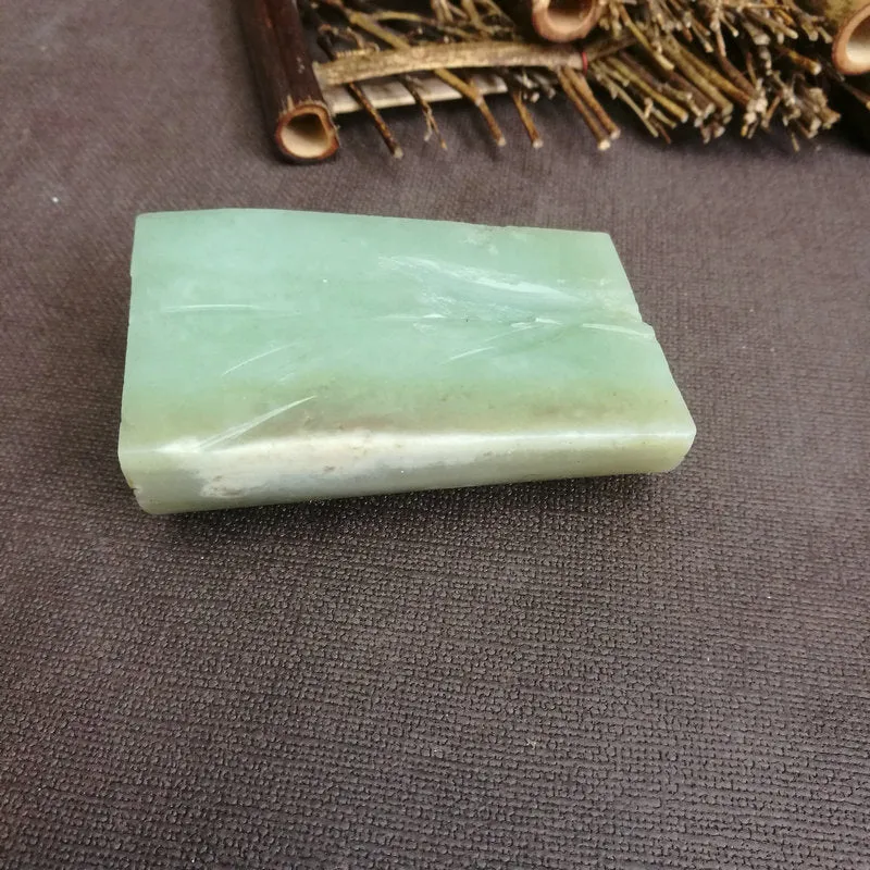Natural Kunlun Jade Rough Nephrite Raw (230g, 7.7x4.8x3cm)