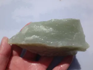 Natural Kunlun Jade Rough Nephrite Raw (256g, 10X3.5X2cm)