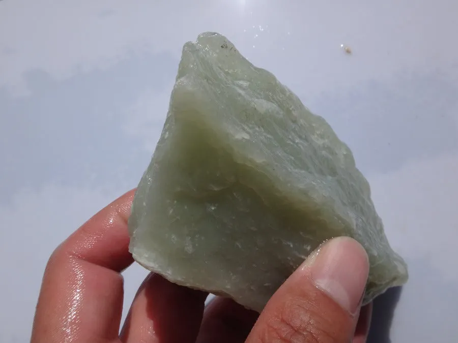 Natural Kunlun Jade Rough Nephrite Raw (256g, 10X3.5X2cm)