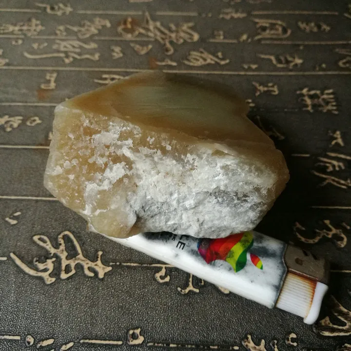 Natural Kunlun Jade Rough Nephrite Raw (284g, 6.5X4.5X3.5cm)