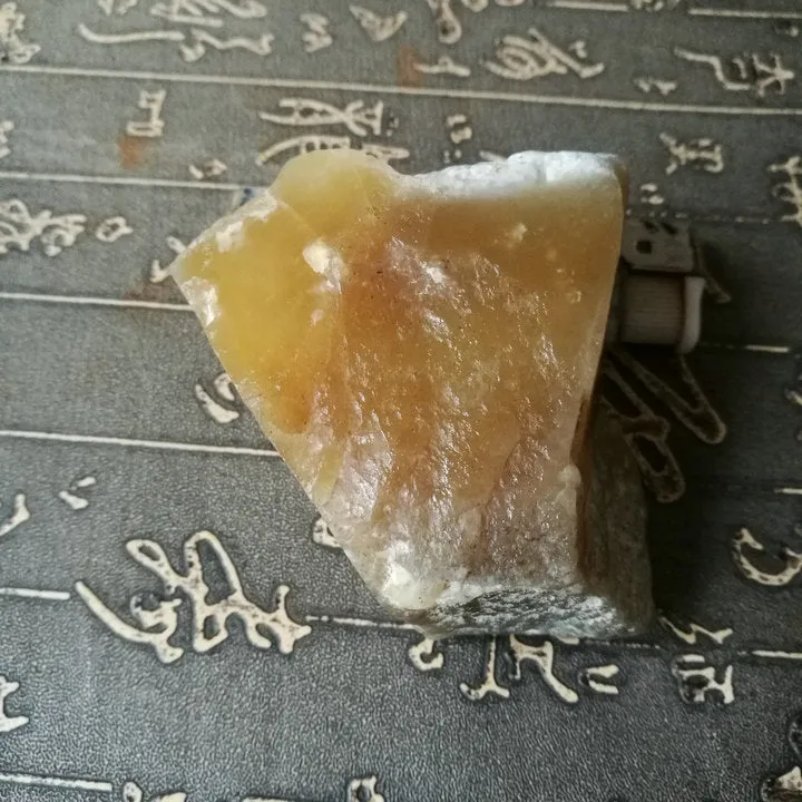 Natural Kunlun Jade Rough Nephrite Raw (284g, 6.5X4.5X3.5cm)